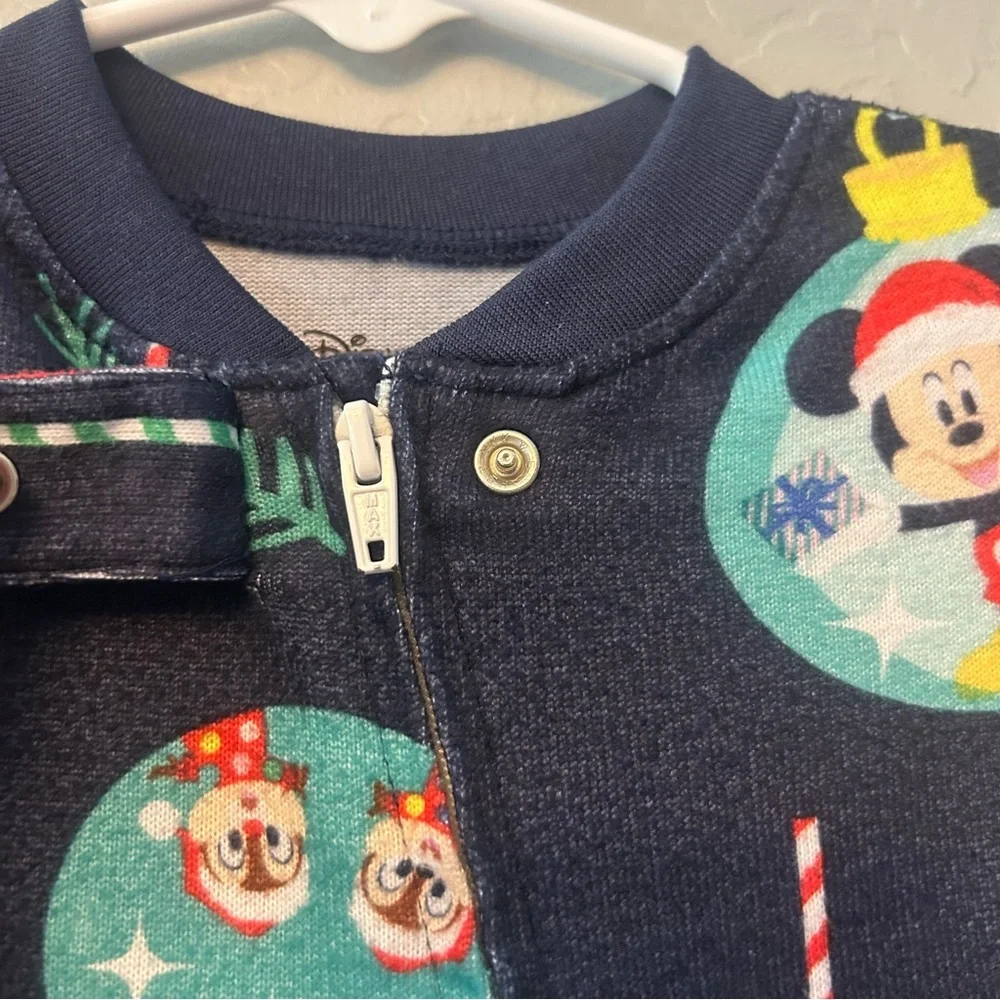 ⭐️Disney 100 Christmas ornament character print footie pajamas size 6-9 months